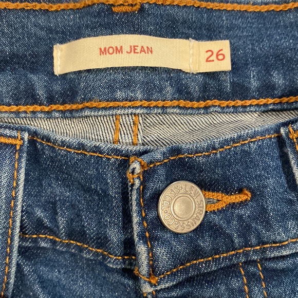 Womens Levi’s the mom jean high waisted button fly like new 80’s tapered ankle - Picture 9 of 11